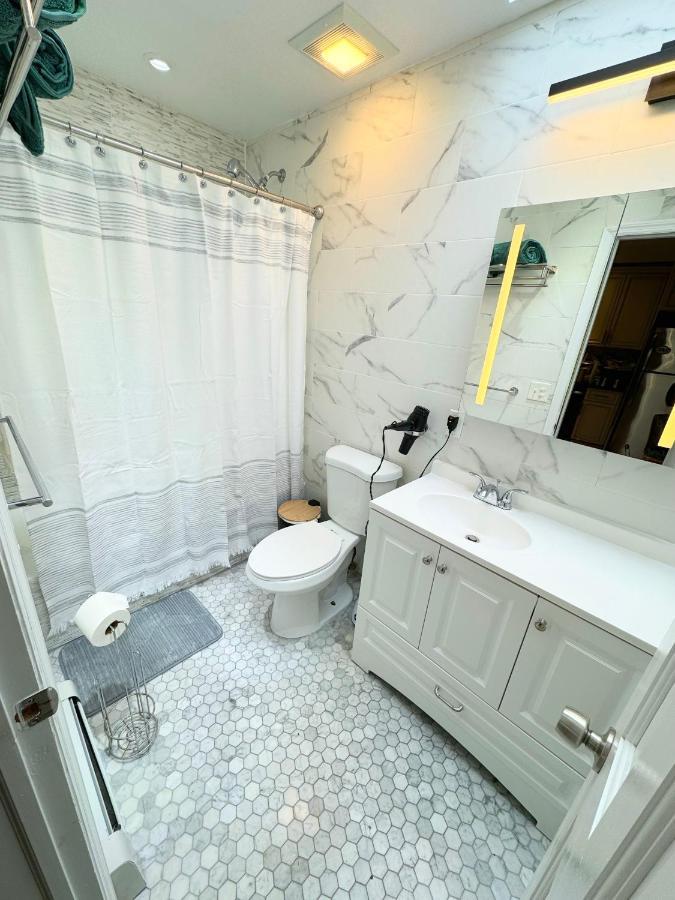 The Waltham Private Room & Bathroom John F Kennedy Jfk Lga Airport Manhattan Penn Station Bullet-Train 15 Min New York Eksteriør billede